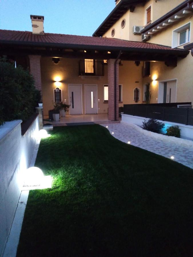 Sotto Il Portico Home Tezze sul Brenta ภายนอก รูปภาพ